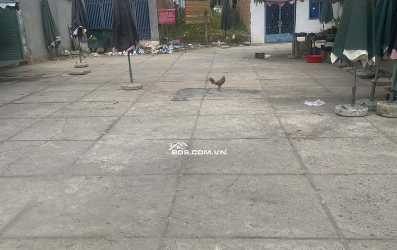 BÁN ĐẤT TẠI CHỢ DT81M2 SHR TRÊN ĐẤT CÓ NHÀ TIỀN CHẾ CỬA KÉO ĐÀI LOAN 950TR LH:0974004184 GẶP TRUNG.