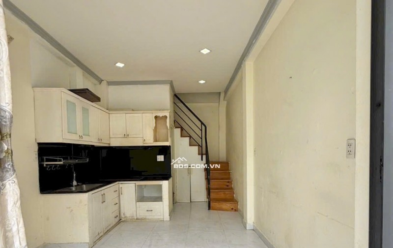 NHÀ BÁN GÓC 2 MẶT TIỀN HẺM 1/ LÊ TRỌNG TẤN, TÂN PHÚ. LH:0933858454.