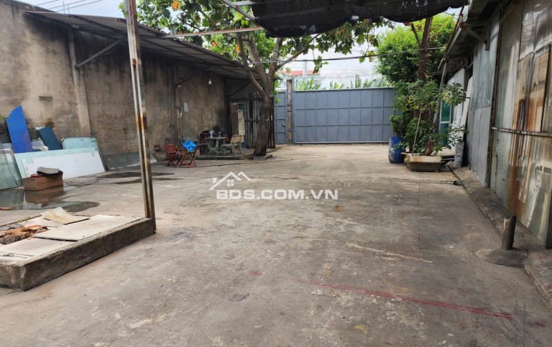 CHO THUÊ XƯỞNG TẠI ĐƯỜNG KÊNH TIÊU BÀ ĐIỂM 1. DT 1000M2 CHỈ 40TR/TH. LH:0903902443.