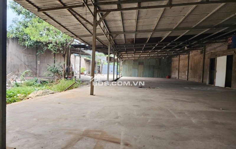 CHO THUÊ XƯỞNG TẠI ĐƯỜNG KÊNH TIÊU BÀ ĐIỂM 1. DT 1000M2 CHỈ 40TR/TH. LH:0903902443.