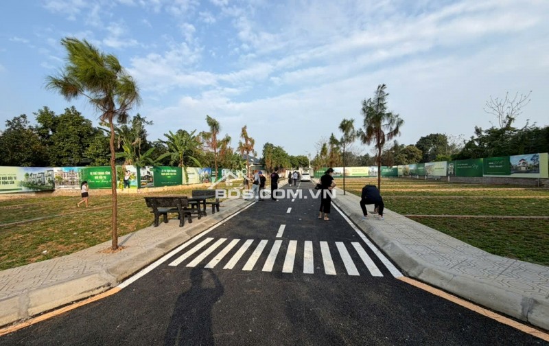 THANH KHOẢN GẤP LÔ ĐẤT RẺ HƠN LÔ BÊN CẠNH 300tr - HÒA LẠC