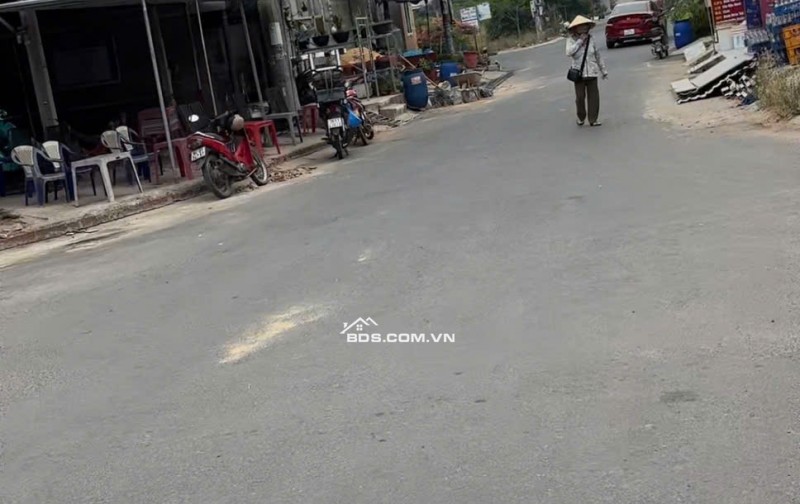 CẦN BÁN NHANH LÔ ĐẤT GẦN KHU CÔNG NGHIỆP THÀNH THÀNH CÔNG, LH:0915299635.