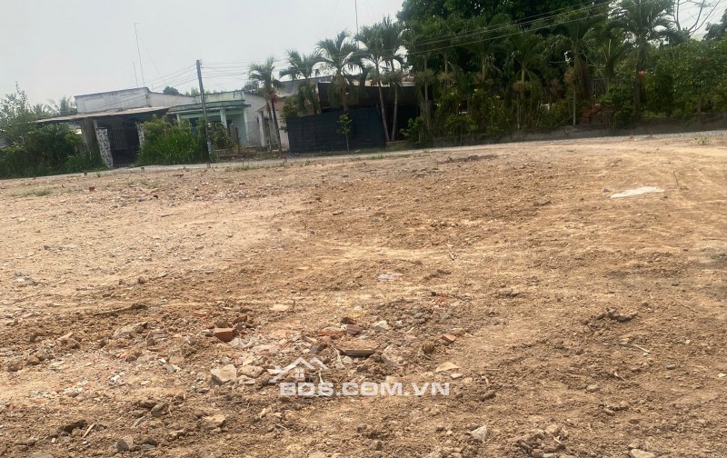 CẦN BÁN NHANH LÔ ĐẤT GẦN KHU CÔNG NGHIỆP THÀNH THÀNH CÔNG, LH:0915299635.