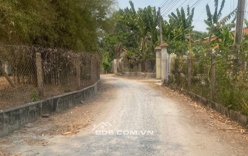 CẦN BÁN NHANH LÔ ĐẤT GẦN KHU CÔNG NGHIỆP THÀNH THÀNH CÔNG, LH:0915299635.