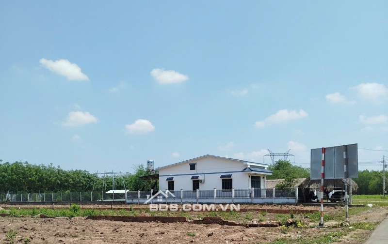 Chủ ngộp bán gấp 1230m2 đất ngang 12m, giá chỉ 480tr thuận tiện làm kho xưởng, sỗ sẵn