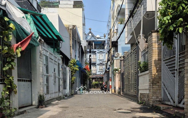 GẦN CITYLAND - HẺM XE HƠI - 75M² - NGANG 5M - 2 TẦNG - CHỈ 6  T.Ỷ 99 TL