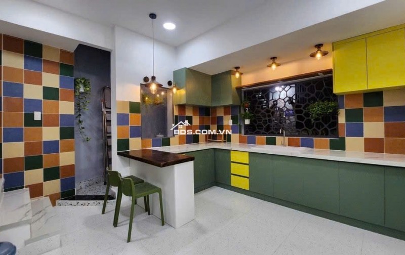 NHÀ CÓ LỘC 61,6M2 – Ở YÊN ỔN, KINH DOANH TỐT, GIÁ 6,16 TỶ