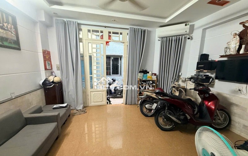 Bán nhà hẻm 4 tầng Bình Thạnh, 4PN, 40m2, sổ hồng, 7.6 tỷ - 0903821326