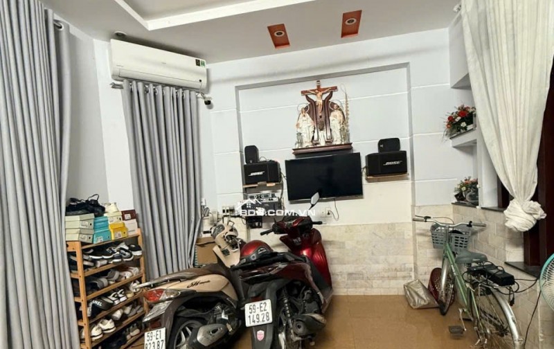 Bán nhà hẻm 4 tầng Bình Thạnh, 4PN, 40m2, sổ hồng, 7.6 tỷ - 0903821326