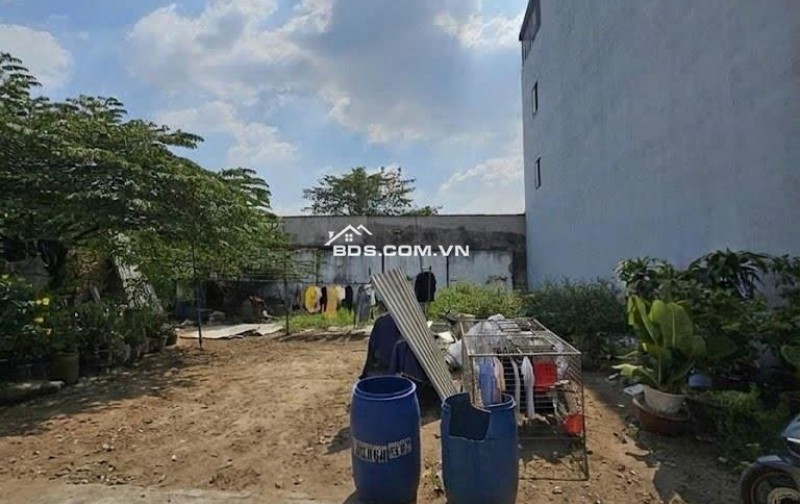 ĐẤT ĐẸP HXH NGUYỄN VĂN QUÁ – 74M2 – XÂY 5 TẦNG – CHỈ 4.99 TỶ