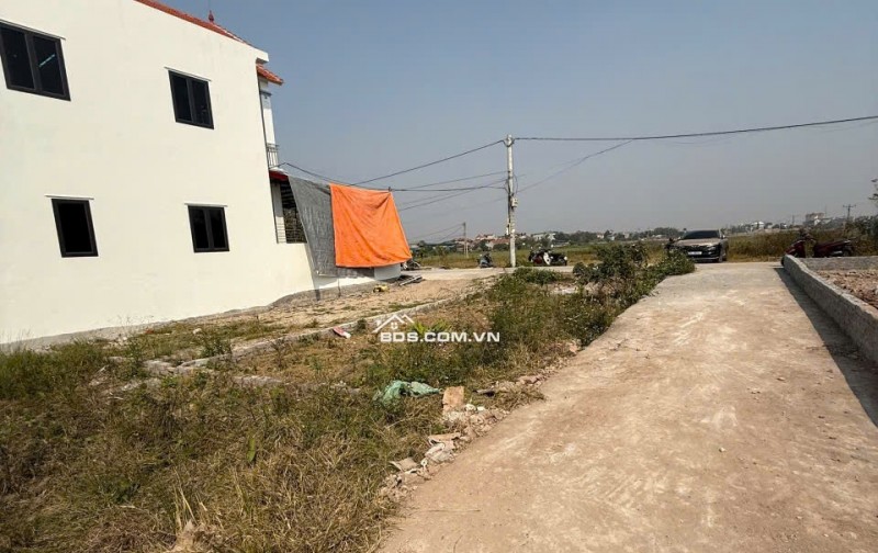 ĐẤT ĐỐI DIỆN KCN LÀNG NGHỀ MAY VÂN TỪ - PHÚ XUYÊN, DT 80M2 CHỈ 2.6TỶ. LH:0336952536.