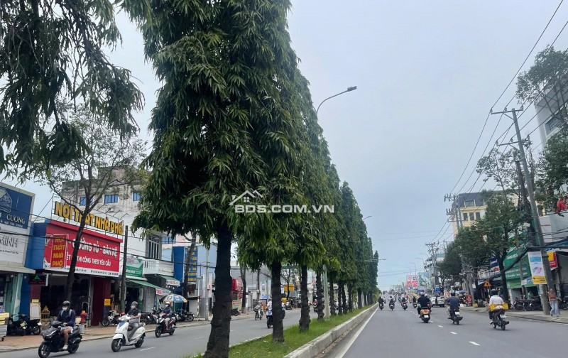 BÁN NHÀ MẶT TIỀN NGUYỄN VĂN CỪ - 17 TỶ, 98M2, KINH DOANH