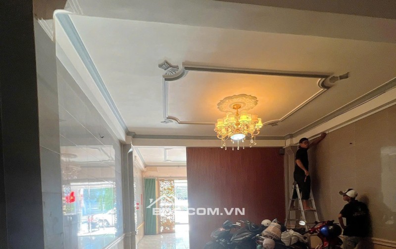 BÁN NHÀ MẶT TIỀN NGUYỄN VĂN CỪ - 17 TỶ, 98M2, KINH DOANH