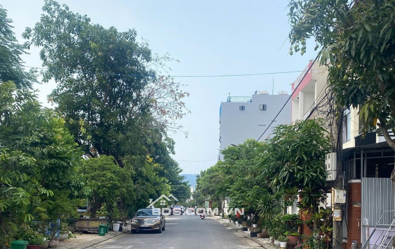 Lô góc 3 MT sát biển Sơn Trà – diện tích khủng 299m² chỉ nhỉnh 35 tỷ