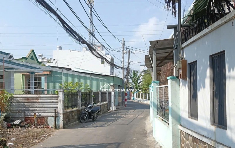 Bán Lô Đất 3 MT  Đường PHẠM VĂN ĐỒNG Phường Hiệp Bình Chánh Tp THỦ ĐỨC