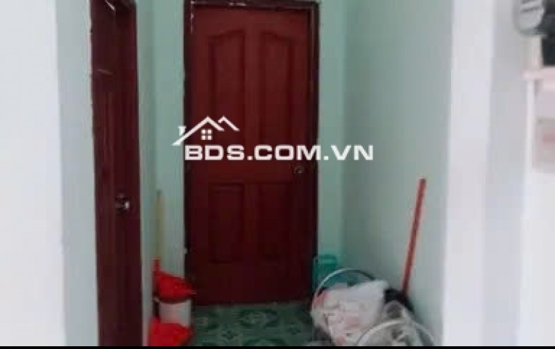 Hẻm Bê tông 4m - Nhà Mới Cứng 3 Tầng Hoàn Công Chuẩn Chỉ - Ngang 4m3 -  Hơn 7 tỷ.