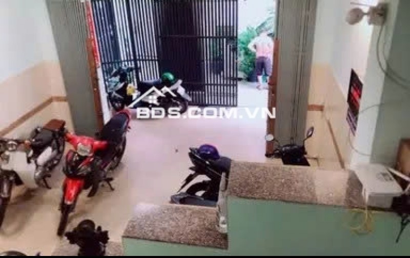 Hẻm Bê tông 4m - Nhà Mới Cứng 3 Tầng Hoàn Công Chuẩn Chỉ - Ngang 4m3 -  Hơn 7 tỷ.