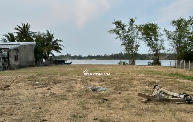 BÁN ĐẤT MẶT TIỀN NGUYỄN TRI PHƯƠNG – SÁT SÔNG THU – HỘI AN. LH:0903597565