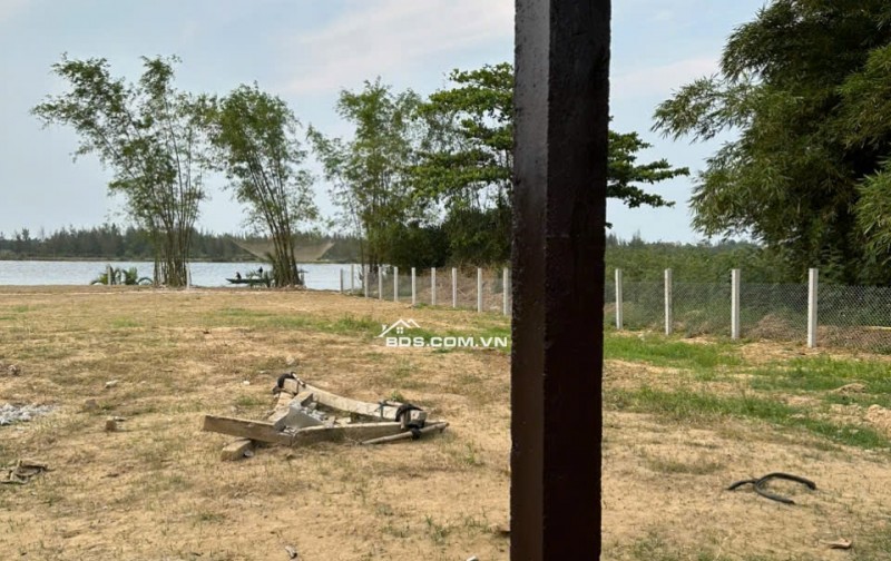 BÁN ĐẤT MẶT TIỀN NGUYỄN TRI PHƯƠNG – SÁT SÔNG THU – HỘI AN. LH:0903597565