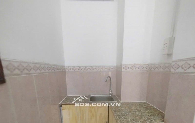 PHÒNG TRỌ 492 TÂN KỲ TÂN QUÝ, DT18-25M2, SẠCH ĐẸP, GIÁ CHỈ TỪ 2.8TR. LH:0921699268.