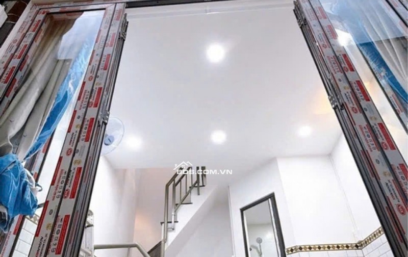 NHÀ MỚI 100% TÔN ĐẢN QUẬN 4 – 3 TẦNG – 2PN 2WC – 1.6 TỶ
