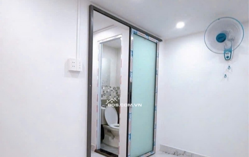 NHÀ MỚI 100% TÔN ĐẢN QUẬN 4 – 3 TẦNG – 2PN 2WC – 1.6 TỶ