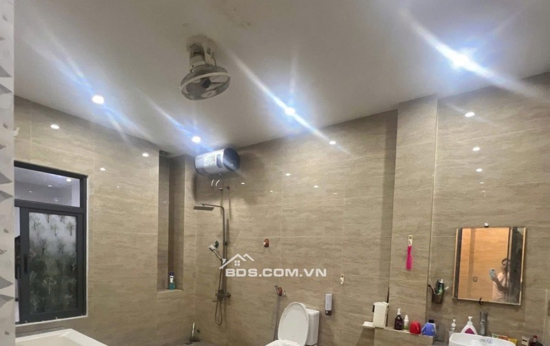 BÁN NHÀ 2 TẦNG MẶT TIỀN NGUYỄN XÍ – GẦN BIỂN HÒA MINH, ĐÀ NẴNG