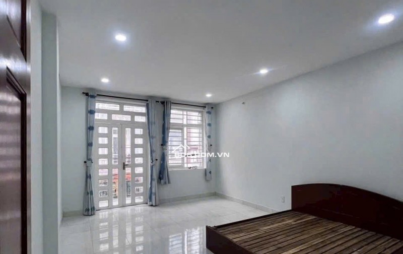 BÁN NHÀ KDBB ĐƯỜNG 8M XE QUA LẠI CHỈ 5.99 TỶ