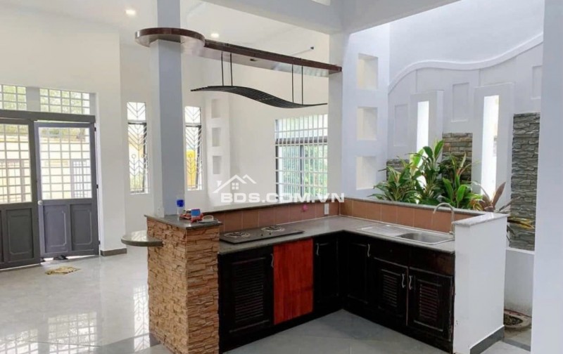  NGỘP BANK BÁN GẤP – NHÀ SHR HÓC MÔN CHỈ 810 TRIỆU 