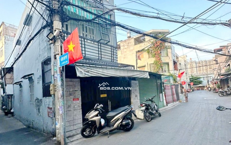 Bán nhà 2 tầng hẻm xe hơi 95/103 Lê Văn Lương Quận 7