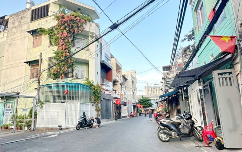 Bán nhà 2 tầng hẻm xe hơi 95/103 Lê Văn Lương Quận 7