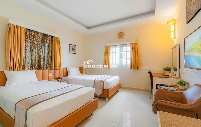 Cho thuê khách sạn 41 phòng ngay trung tâm đà lạt diện tích 550m , 110 triệu