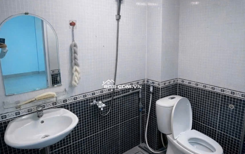 BÁN NHÀ 1074/22/1B ĐƯỜNG TỈNH LỘ 10 (THÔNG VỚI HẺM 111 LÊ ĐÌNH CẨN). LH:0933534006.