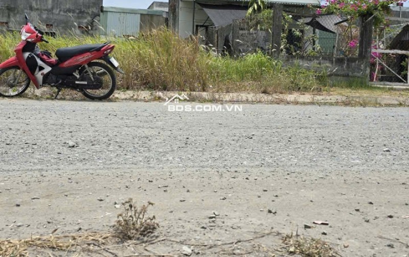  **BÁN ĐẤT MẶT TIỀN ĐT826 – NGAY CHỢ RẠCH KIẾN | GIÁ CHỈ 2,8 TỶ** 