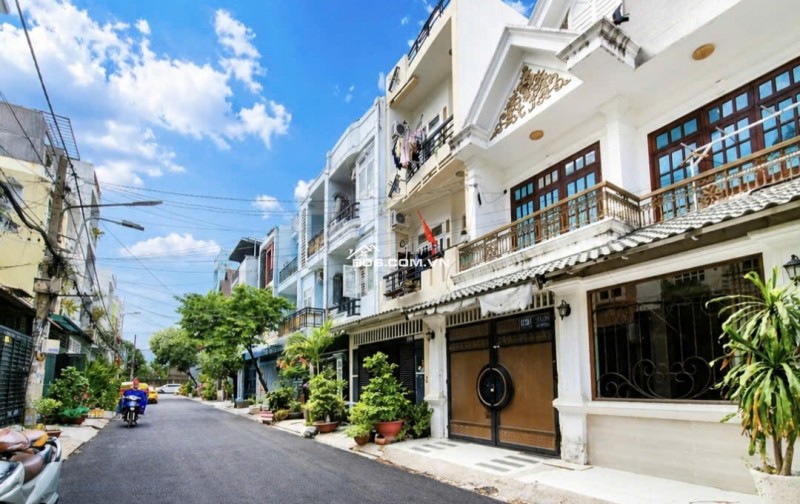 KHU PHÂN LÔ - ĐỒNG BỘ 
Đường rộng 12M - THÔNG RẠCH XUYÊN TÂM 
KÊNH BẾN CÁT + THAM LƯƠNG 
DT đất : 90M² - NGANG 6M - Dài 14 
Chỉ : 9T.Ỷ 5 TL