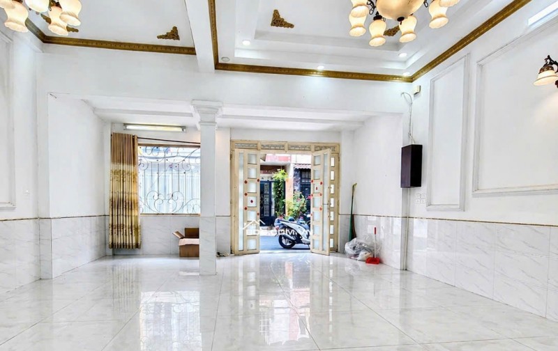 KHU PHÂN LÔ - ĐỒNG BỘ 
Đường rộng 12M - THÔNG RẠCH XUYÊN TÂM 
KÊNH BẾN CÁT + THAM LƯƠNG 
DT đất : 90M² - NGANG 6M - Dài 14 
Chỉ : 9T.Ỷ 5 TL