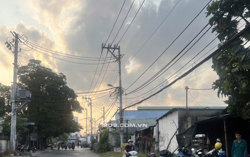 ĐẤT FULL THỔ CƯ MT NGANG 25M, DT 825M2, GIÁ 30 TỶ, ĐANG CHO THUÊ 60TR/THÁNG. LH:0985160979.