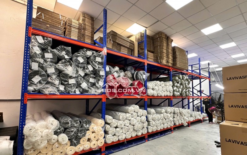 ĐẤT FULL THỔ CƯ MT NGANG 25M, DT 825M2, GIÁ 30 TỶ, ĐANG CHO THUÊ 60TR/THÁNG. LH:0985160979.