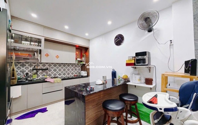 LÂM VĂN BỀN – XE HƠI NGỦ TRONG NHÀ – 4 TẦNG MỚI ĐẸP – CHỈ 12.8 TỶ