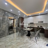 Nhà mới 6 tầng, thang máy, full nội thất cao cấp vào ở ngay