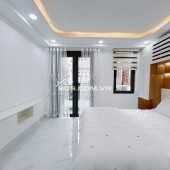 Cần bán nhà 4 tầng / NGUYỄN THỊ THẬP mặt tiền Hẻm Xe Hơi