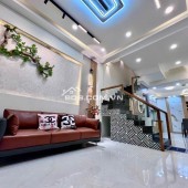 Phạm Văn Hai – Tân Bình | Hẻm 4m xe hơi đỗ cửa – nhà đẹp 4 tầng, nội thất xịn, vị trí sát Phú Nhuận