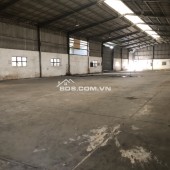 Cho thuê kho xưởng 1100m2 Ql1A An Phú Đông Quận 12
