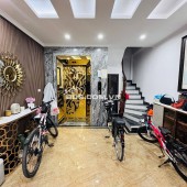 Bán Nhà Ngõ Ô TÔ, Võ Thị Sáu, Hai Bà Trưng 40m, 7 tầng, mt 4m, giá 22.5 tỷ.