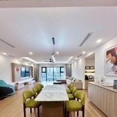 Cho thuê 3 ngủ chung cư PARAGON