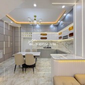 Bán nhà 3 tầng 5x12 gần Phú Mỹ Hưng, full nội thất 10 tỷ 6