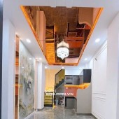 ĐOÀN VĂN BƠ – NHÀ 3 TẦNG NHỎ XINH – XÁCH VALI VÀO Ở NGAY Giá chính chủ: 3.5 TỶ – bớt Lộc Cách hẻm xe hơi chỉ 2–3 căn,