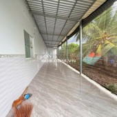 Vùng ngoại ô có căn nhà c4 sân vườn mái thái cực thoáng cần bán giá 970Tri.ệu, Sổ Hồng Riêng