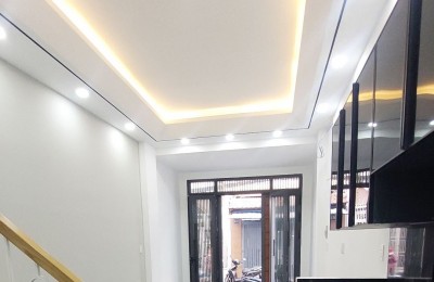 NHÀ ĐẸP HẺM XE HƠI RẠCH ÂU DƯƠNG LÂN – Q8 – 3.3/3.9M x10M – 3 TẦNG – GIÁ 6.8 TỶ