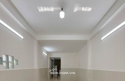 Cần bán nhà// NGUYỄN THỊ THẬP, cách hẻm xe hơi chỉ 5m